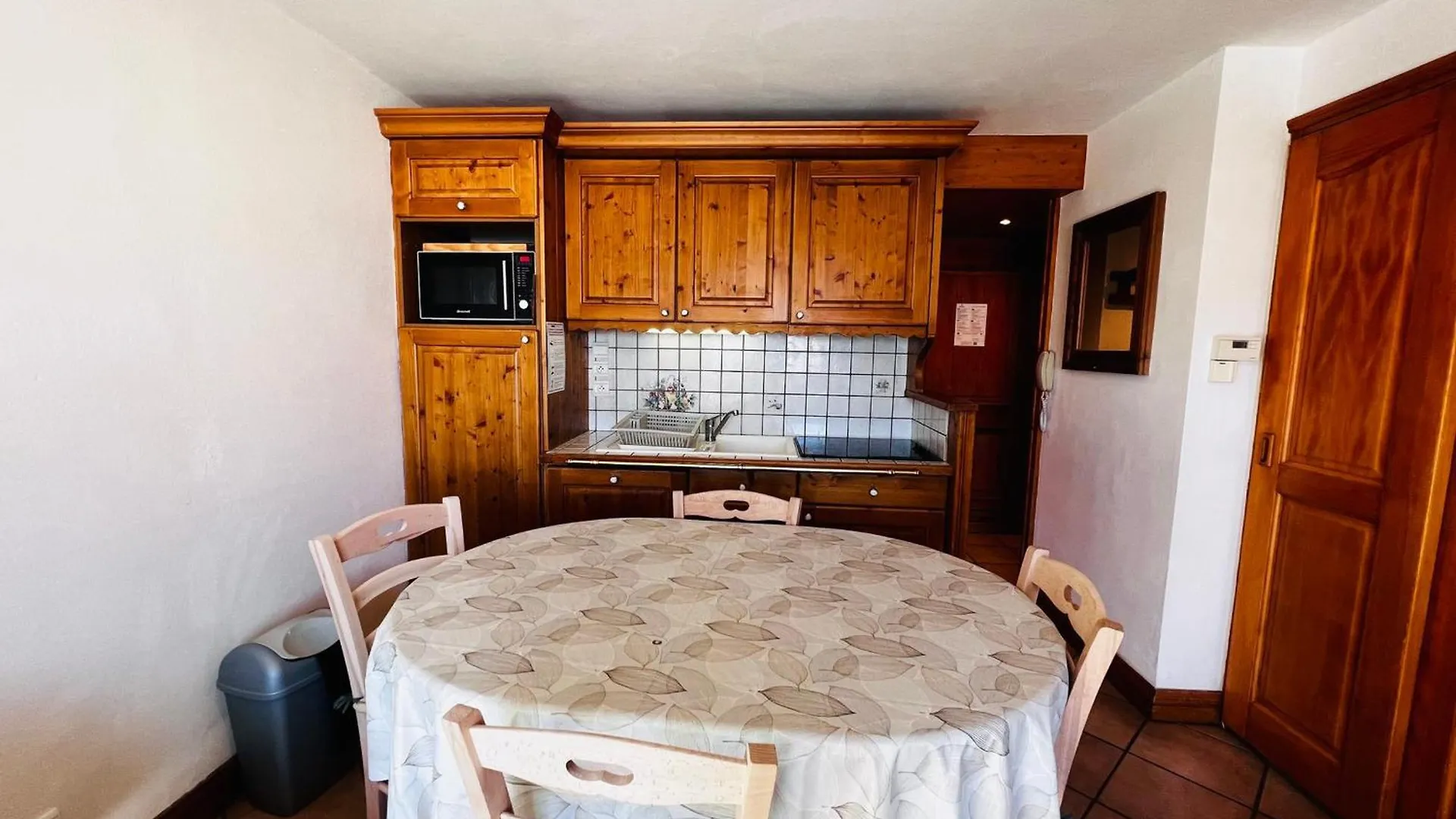 Les Saisies, Appart 3P, Piscine, 6 Pers, Bal. Sud - Fr-1-293-353 Hauteluce 0*,  France